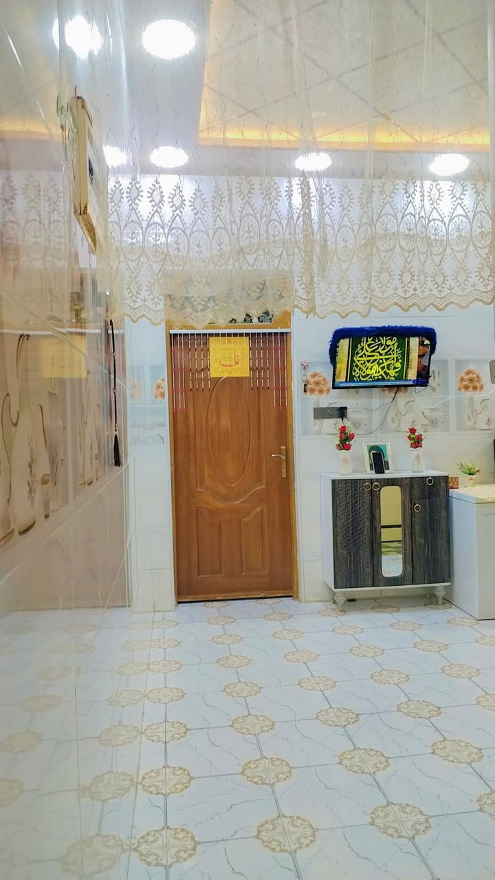 بيت للبيع  بل نجف حي نداء يم جامعت الكفيل قريب عليهه  100 متر طابق واحد بيع مستعجل بيت درجة اول  ***********
