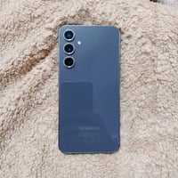 🤚 للبيع موبايل سامسونج S23 FE نظيف جداً ومكفول  🔹 المواصفات:  الذاكرة:...