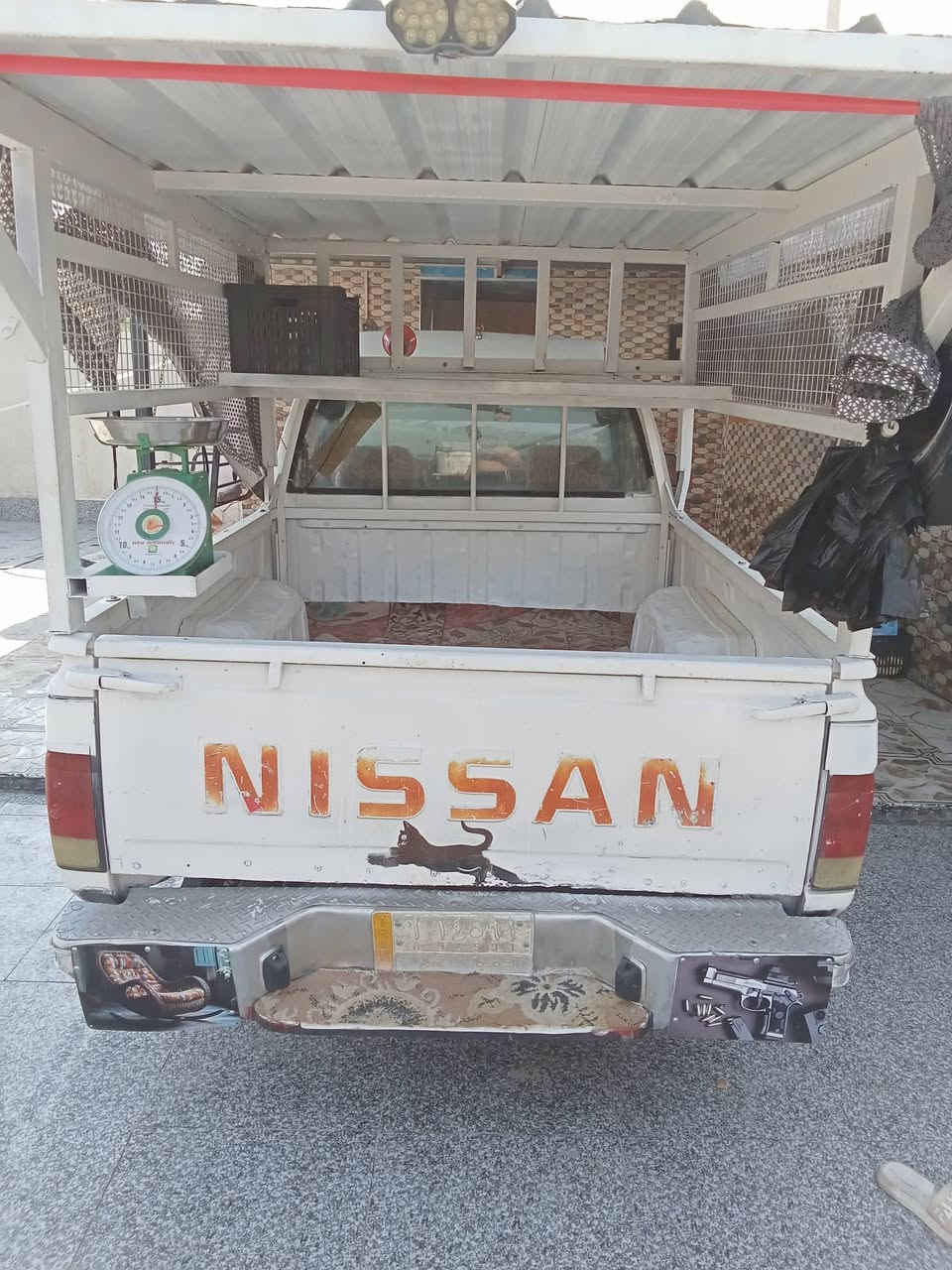 سلام عليكم بيكم نيسان تك للبيع موديل 93سياره جاهزه مشروع وطني تفاصيل خاص ***********
