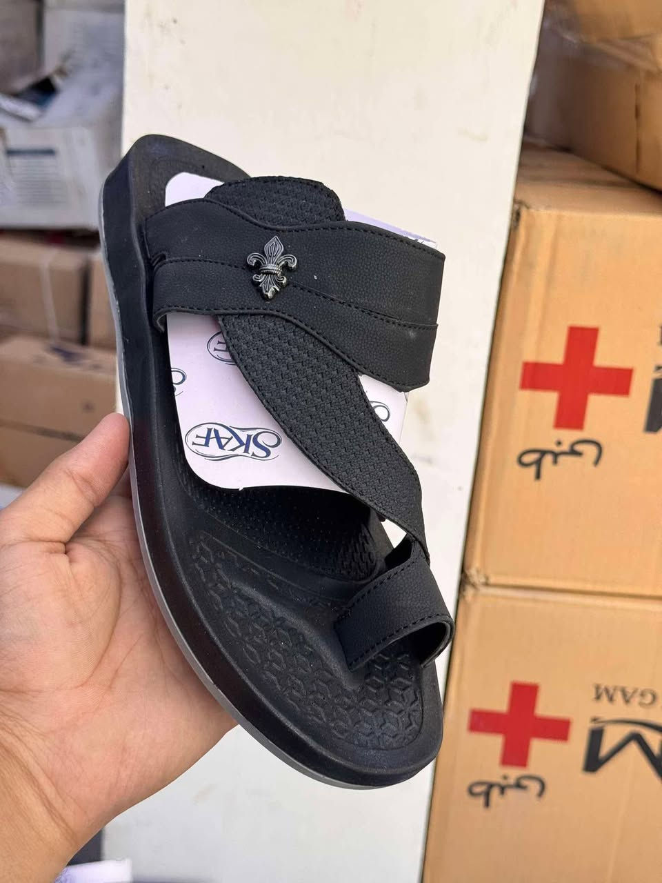 �
جودة ممتازة وشغل مرتب 💯

📏 المقاسات: 40 - 45

🚚 توصيل مجاني لكل محافظات العراق 🇮🇶
💰 سعر الدرزن: 75,000 دينار
💰 سعر القطعة: 6,250 دينا
***********

