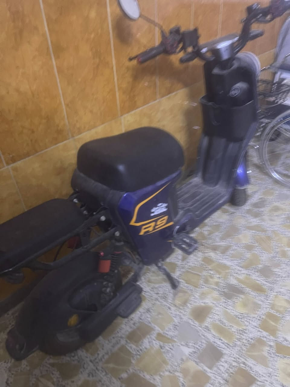 لبيع الدراجه نضيفه مامستخدمه قل الشهر السعر 400بيه مجال الرقم ***********
