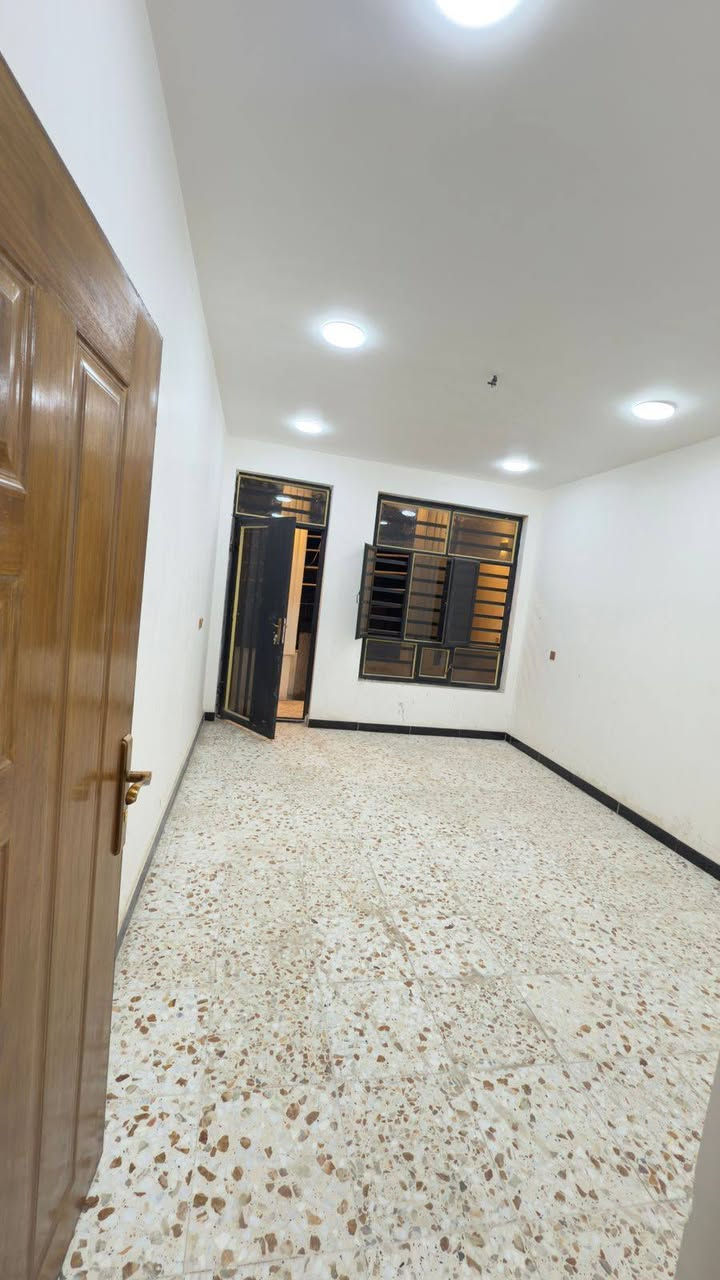 للبيع للبيع 
80 متر  وجه 4 نزال 20
بناء 2025. 
نضام الكامرات والسبالت دفن 
المحتويات  
مطبخ
استقبال
غرف نوم 3
منور
حمام عدد 2 
الموقع الغزالية مدير الامن

للاستفسار اكثر يرجى زياره مكتب المنصور للتسويق العقاري الكائن في الغزاليه شارع العام مقابل ماركت الساعه او الاتصال على الارقام التاليه...

***********
***********

#للبيع_عقارات_الغزالية #عقارات_الغزاليه_مدير_الامن_مربع_الطاقه_شارع_البداله_الكفاءات #عقارات_الغزالية_بيع_وشراء #فتوح_للعقار #عقارت_حي_الجامعه #عقارات_العامريه #عقارات_القادسية #للبيع_ولايجار #_تسويق_عقاري #هاتف
