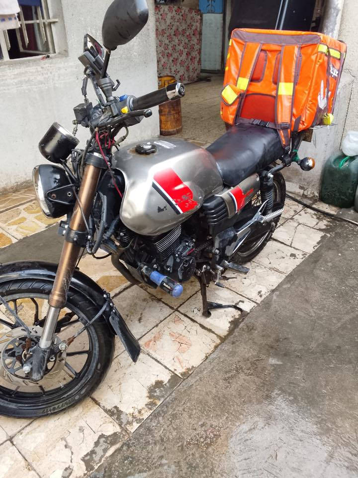 سلام عليكم دايوان لايتي نظيفه مرقمه ديالئ لوحات بعدني مامستلم موجودات بل مرور  سعره 1700 وبيهه مجال حك جيه (مبدله بوش وبستم اصلي )مكاني بغداد مدينه الصدر  ***********
