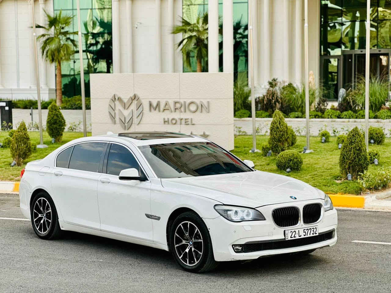 السلام عليكم للبيع 
‏BMW 740 LI  
2009
خليجي  
6 سلندر
فتحه سقف  
فول مواصفات 
 بصمة 
بصمة أبواب 
شاشة كبيره 
 تحكم استيرن
- دشبول صاج
- تواير جديدة
- كاميرا خلفية
- اضاءة زينون
 - كشافات ضباب
 - LED
- بلوتوث
 - CD & AUX 
السعر 182

***********
***********
