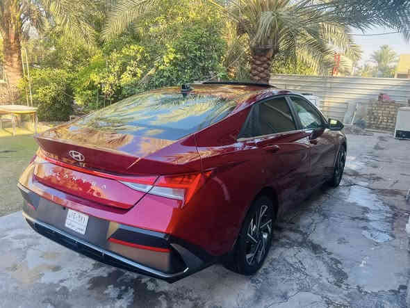 السلام عليكم النترا 2024 وارد امريكي حادث تبديل صندوك. فقط احمر نفس الون اصلي الباقي كفاله  مواصفات لد امامي خلفي فول رادار خلفي امامي جانبي كشهنات تدفه قياده ذاتيه تحكم استرين جهتين شاشه متصله فتحه سقف ويل كروم 
تشغيل عن بعد ترحيب وصندوق ذكي وبعد بيه هواي مواصفات معروفه بدون رقم منفيس بسمي  مكاني بغداد  صور الحادث موجوده عندي السياره بدون اي ايرباك 
السعر173  
رقمي ‭0774 812 7388‬  اي استفسار  وسام
