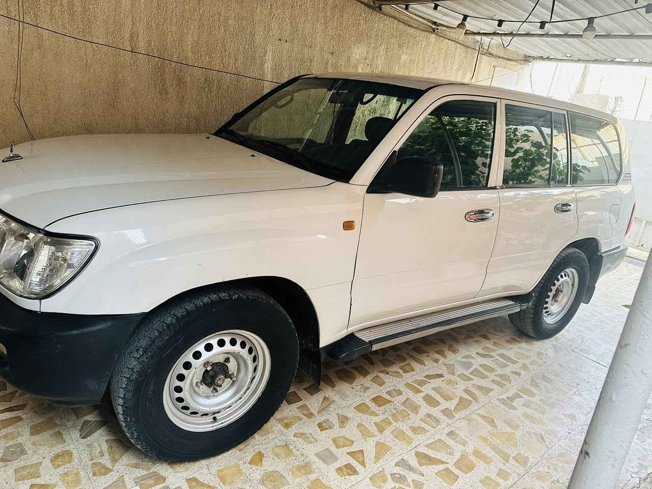 السلام عليكم للبيع لاندكروز تويوتا مونيكا 2005   بغداد بسمي رقم جديد
فقط صبغ حزام  

مكينه 6سلندر-4500

رقم الهاتف: ***********

العنوان: بغداد جميلة 

السعر:  130$ وبيها مجال بسيط
