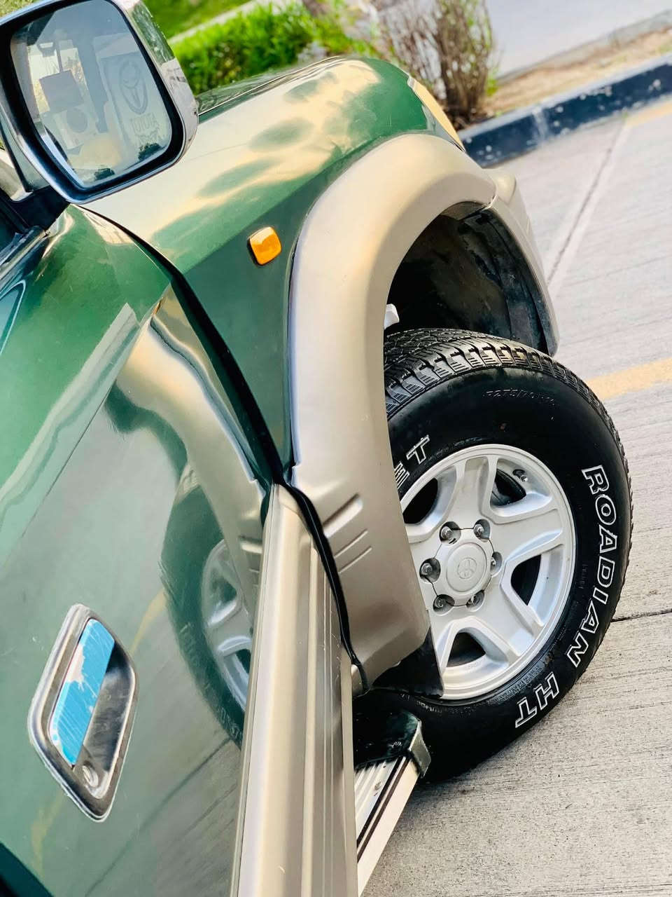 بؤفرؤشتن🤍
ماشآءالله شتي جوان نازدار
سعري ٥٣ مه عا مه له 🦅
جؤري /سه يا ره / تويتا/  پرادؤ
ئارم پلاستيك سليماني
به شه رتي غه رامه 
مؤديل/٢٠٠٠
گيرومه كينه ي بيلادي
V6 مه رغوب
گيرئتؤماتيك
گيرومه كينه وئه كسلي لؤك
مواسه فات
ده بل ئه كسل 4+4 🦅
قفل مه ركه زي
كاره باي كامل مه زبووت
ئيشاره تي ليزه ر
سيدي 
ئؤكزبل وتوز/مكه به ره ي بيلاد 
كوشن و گاعي به رگه ده رگاي بيلاد 
بشت وپش وبه تانه ي كةپسه
سارد + چال + قوپاوي نيه 
تاقم پيشو دواي تازه داگيراوه
ئارم ئه وه ليات غه رامه براوه به شه رته🌹
سه يا ره كه تير مه سره ف كراوه
تاقم تايه وويل و سپيري جوان 
ته نها فرؤشتنه

📞☎️
***********
***********
