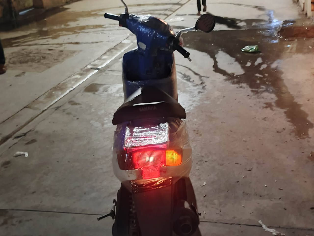 السلام عليكم ماطور بوتين دبل سكريته شرط معدل  شاصي شرط  ويايرمنيه شغاله السلف بس تصرف علي شغله( 5)الف 250 ***********
