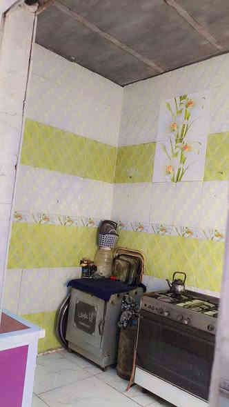 دار للبيع ٧٥متر يحتوي على غرفه نوم صاله مطبخ صحيات استقبال  كاشي سيراميك بورك جاهز  يجعيب طابوك بناء بلوك ١٩ مليون. عنوان الدار النجف الأشرف كوفه براكيه شارع المستشفى البيطري. للإستفسار الاتصال او مراجعه مكتب القمه الكوفه شارع المعمل قرب شارع المطار القديم مجاور صيدليه بلال مقابل صيدليه زحل جوار شارع سيد حبيب ***********.واتساب ***********مكتب
