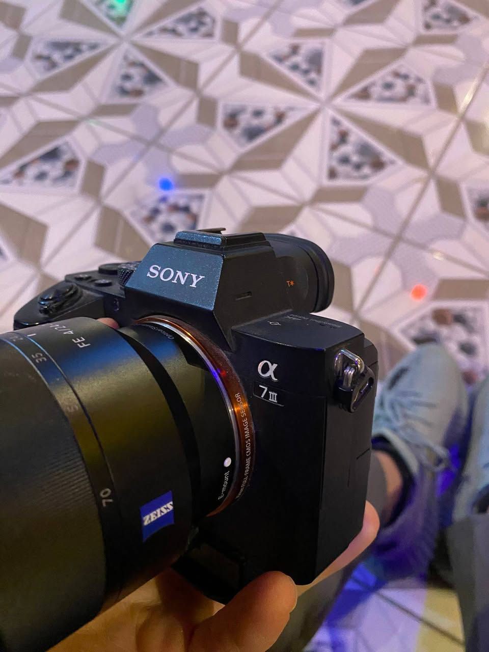 السلام وعليكم كامره سونيa7iii
شتر مايعبر ٢٢
ملحقاته جنطه ورام 
نضافه ٩٠%
مراوس فقط ب z6ii


**إذا كنت صاحب هذا الإعلان وتريد حذفه لأي سبب، رجاءا أرسل رسالة إلى الدعم الفني**