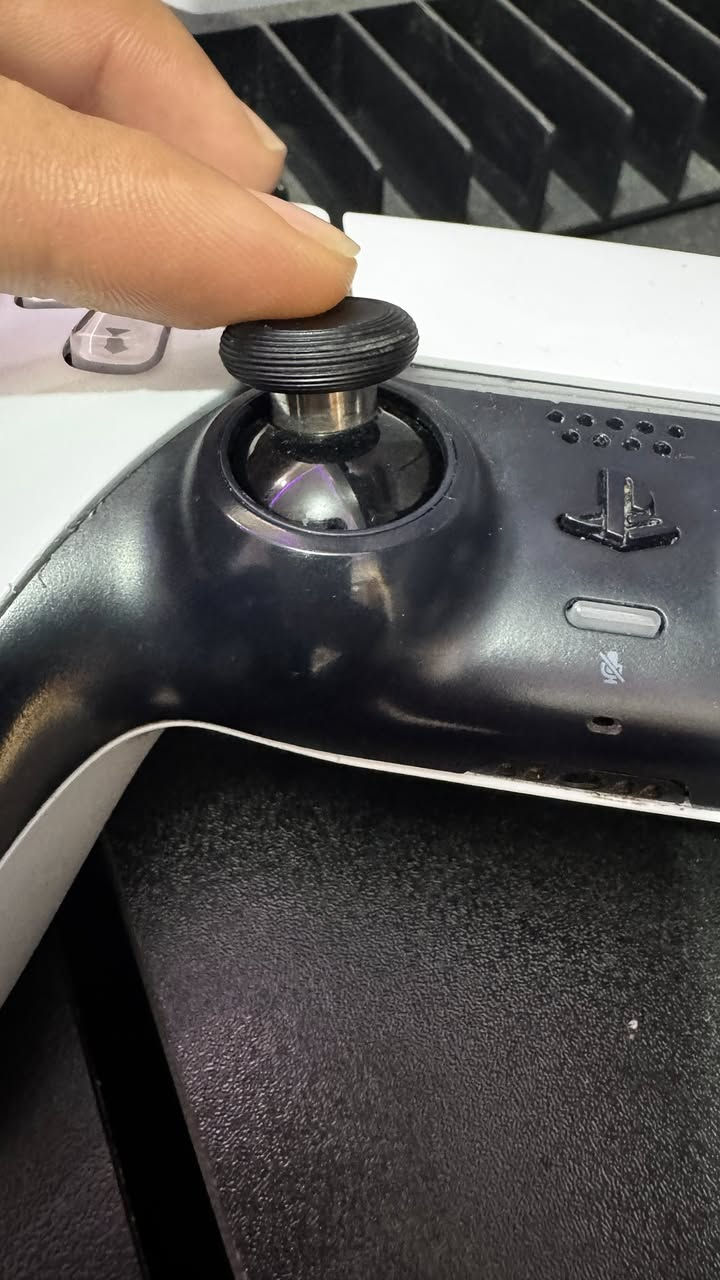 سلام عليكم،اخوان البلي ابيعه للجناي فقط❤️
بياع شراي ميفيدك👍والله يرزق جميع .
بلي فايف واحد تيرا جهاز نظيف وممفتوح ابد والوصل مال شراء ويا والكارتونة الاصلية للجهاز اخوان تفحص وتاخذ كلشي اصلي ومامصلح ولامفتوح.الجهاز ويا جوستكات ثنين اصليات الجوستك شادلهن الكير المغناطيسي (tmr)سعر لكير 35 الف فة بدلت للجوستكين صار سعر كامل70 الف.+ صور لكير والمقطع يبيين دقة لكير بالتعليقات.+ اقراص موضحه بالصور + قاعدة شحن وستاند بلي واقراص .+ubs مكسما 2500 
مشتري ب170 . + العاب مشتريهن بالحساب 
فيفا 24 
بتلفيلد 1
بتلفيلد V .
اخوان اب تفاصيل تفضل خاص وتدلل بالخدمة .السعر شلع 765 الف .
المكان بغداد❤️


**إذا كنت صاحب هذا الإعلان وتريد حذفه لأي سبب، رجاءا أرسل رسالة إلى الدعم الفني**