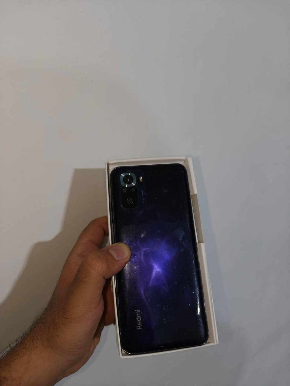 للبيع هاتف Redmi Note 10S
 بحالة ممتازة ومع العلبة والشاحنه .المواصفات الأساسية:الشاشة: AMOLED ممتازة بحجم 6.43 بوصة بدقة FHD+.المعالج: Helio G95 قوي للألعاب والأداء اليومي.الكاميرا: خلفية رباعية الأساسية بدقة 64 ميجابكسل وتصوير 4K.البطارية: 5000 مللي أمبير تدوم طويلاً مع شحن سريع 33 واط.الصوت: سماعات ستيريو مزدوجة وصوت نقي.
الذاكرة: 128

السعر 100 مكاني نجف حي النصر الشراي يتصل ***********
