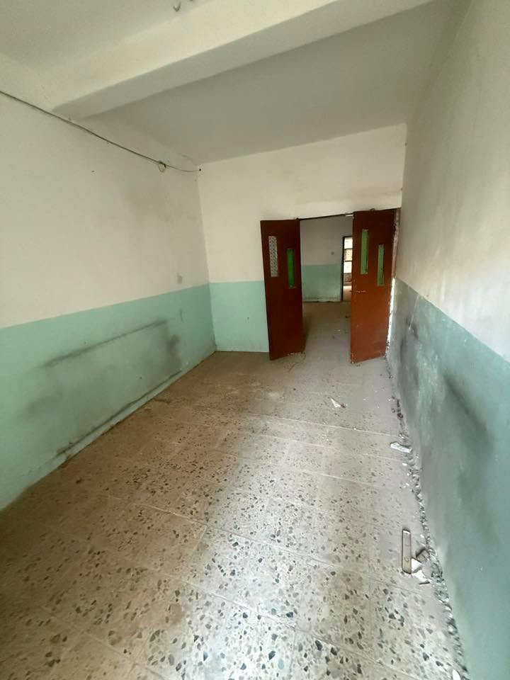 🏘️دار للبيع بمساحة 144م طابقين الموقع النجف الإشراف 

🔚حي الاشتراكي خلف مستشفى 🏥 الزهراء عرض الشارع 12

🔚الواجهة 7📐وربع ونزال 20م

🔚يحتوي على أربع 4️⃣ غرف نوم🛌+استقبال +كلدور مطبخ 

🔚مجمع صحيات 🛁الدار صالح للسكن يباع قطعة أرض

للأستفسار اكثر يرجى التواصل على الأرقام التالية ✅👇

***********📞 علي الكلابي

*********** واتساب 👉سيف علي الكلابي
