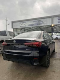 ام جي ٥ • ٢٠٢٥ • صفر كم