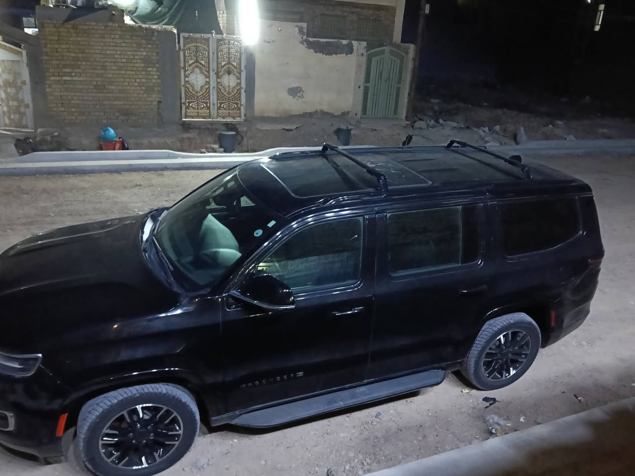 سلام عليكم سياره جيب واكنير موديل 22 للبيع صور الحادث موجوده رقم الموبايل ***********
فول مواصفات سعر 350
