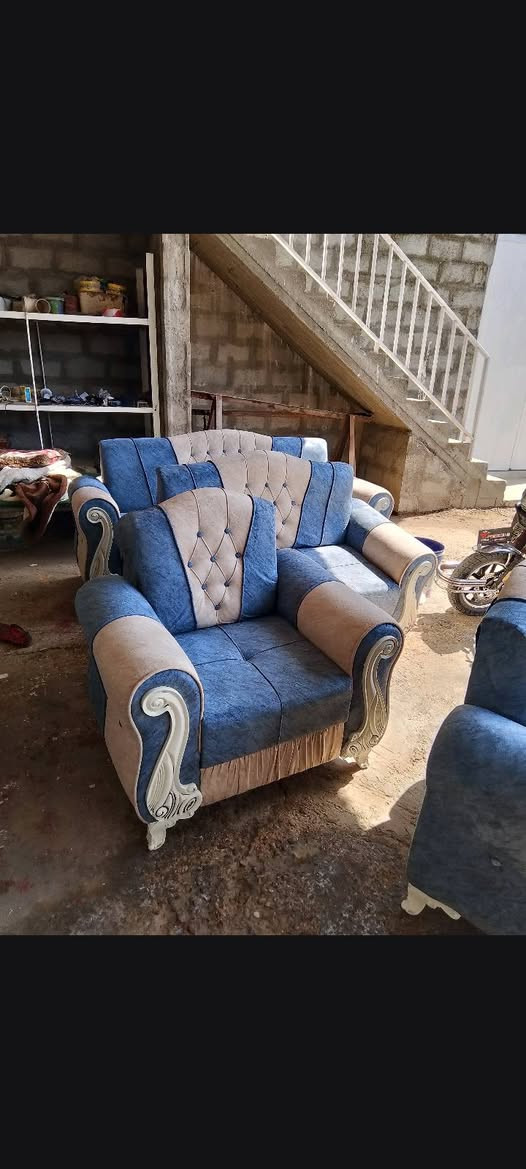 يعلن كراج ابو كرم لغسل البطانيات والتخم والسجاد المنزلي بكافة انواعهة سعر غسل المتر  المربع للزولية 600 دينار يعني الزولية 3×4 تكلف 7000 مع التغليف والتوصيل الكلي مجاني من البيت للبيت إذا كان العدد اكثر من 3 قطع 
الموقع الدوارة قرب جامع ابو الطيب او نجارة محلة 
***********
