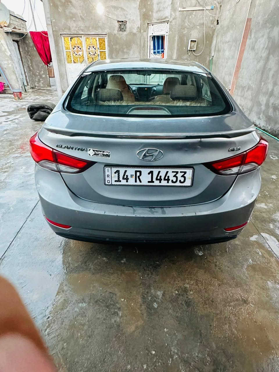 سلام عليكم انترا خليجي فول مواصفات 2015 مكينه 1800 ماشيه 170 الف رقم بصرة باسمي سعر 115 (***********)
