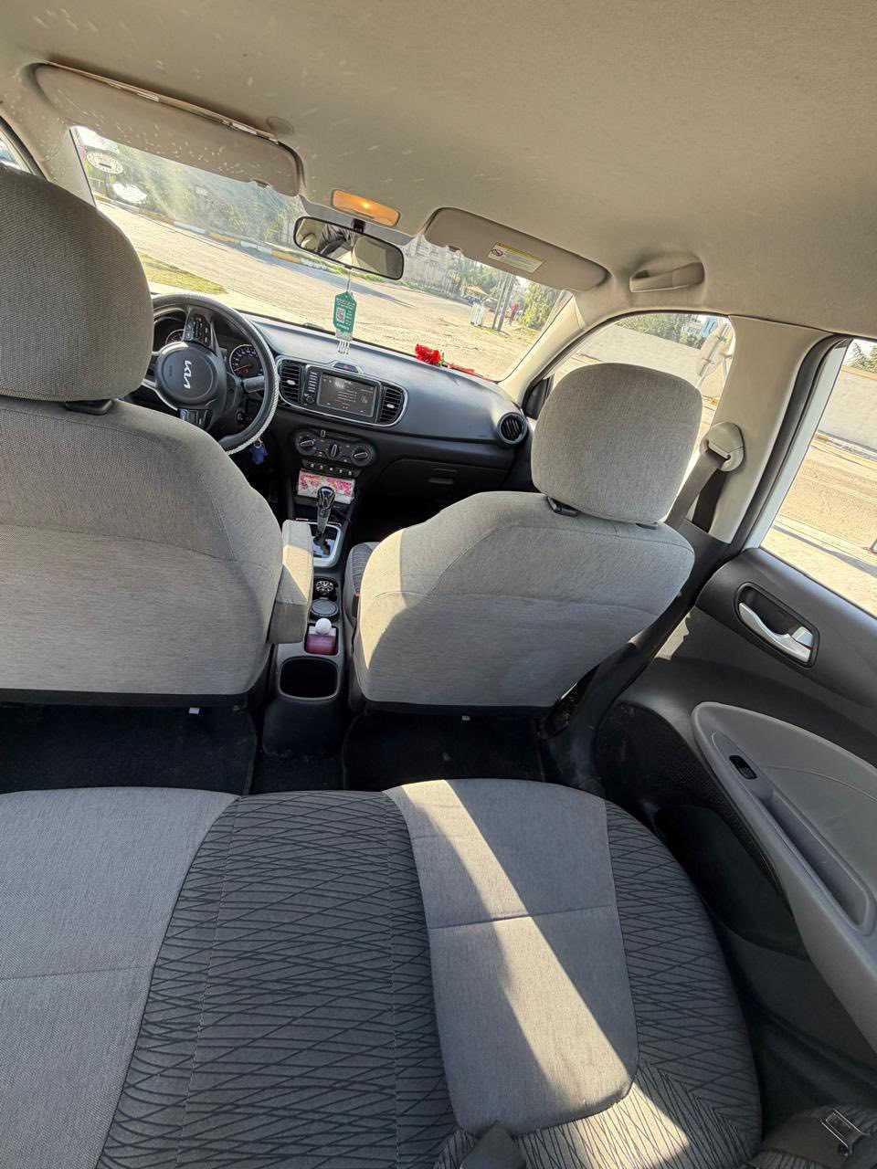 سلام عليكم كيا بيكاس موديل 23 السياره مكفوله من التبديل والصبغ والبارد عدا رصعه باب السايق موضحه بل منشور  رقم اربيل تحويل شوكت ميعجبك 
ماشيه 28 الف السياره مال بيت مكينه 1400 دبل نورل 
مواصفاتها معروفه 
شاشه 
حساسات خلفيه 
كامره دواره 
اشاير بل مري 
السعر 117 وبيها مجال 
مكاني بغداد الكاظميه 
رقم الهاتف ***********
