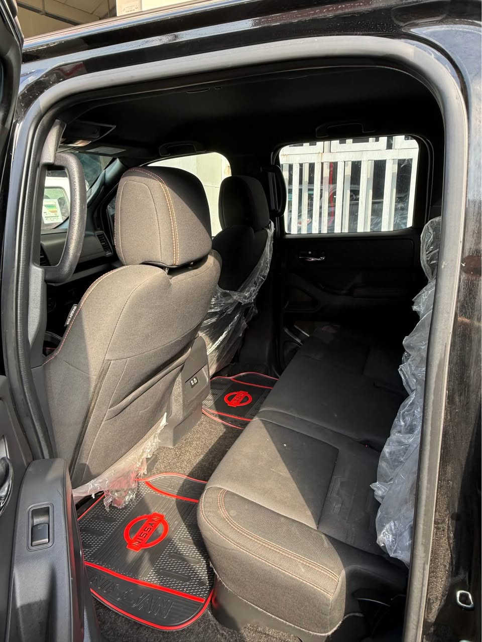 مۆدیل / 2022 
بۆدی کورت
رەنگ / رەش
مواسەفات / pro
دوو دەرگا و چاملخ سبوغ
کوشین کارەبا سپۆرتی
موديل ٢٠٢٢
بودي قصير
بابین + جملخ مصبوغ
مواصفات pro
لون اسود 
واتساب / *********** + *********** أربيل, العراق
