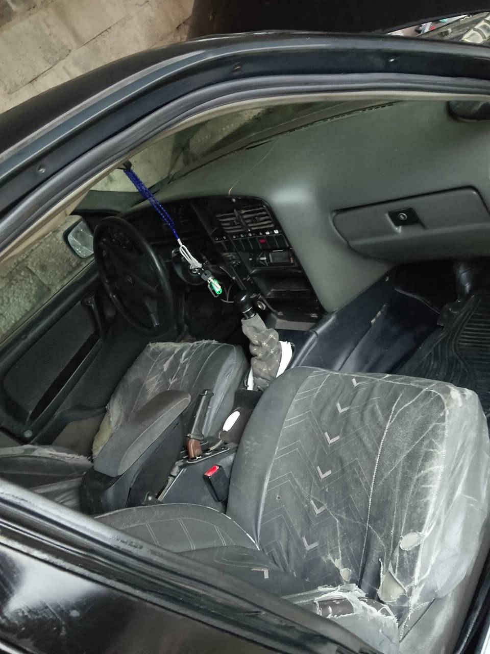 اوبل اوميكا ستيشن رقم مسطره نينوى تحويل ثاني يوم حجم20رقم انكليزي سنويه2030 هزه بعد ماساقطه مع كوبون بانزين الكتروني شرط التحويل طخم تايرات جديد طك باتري جديد قبل اسبوع طخم امامي وخلفي خيسان مابيها الشاصي نضيف مامكسور كهربائيات شغاله كير عادي شرط بس المحرك بي نفخ وصرف السياره مال بيت ومال رزق 

 السعر20ورقه وبيها مجال للطيبين ***********
