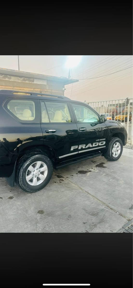 السلام عليكم تيوتا لاندكروزر برادو 2014 v6 
رقم بغداد 
ماشيه ١٩٠ الف 
السياره جديده وممتعوبه 
فول موصفات باستثناء الهوك والدبل تانكي 
السياره ممضروبه ولا بيها ايرباك ولا شواصي ولا لغود بس بيها بابين بارد قليل كلش وجاملغ خلفي شبر حار فقط وموجوده صور الطخه 
السعر 29 الف 
العنوان بغداد سلمان باك 
*********** واتساب بغداد, العراق
