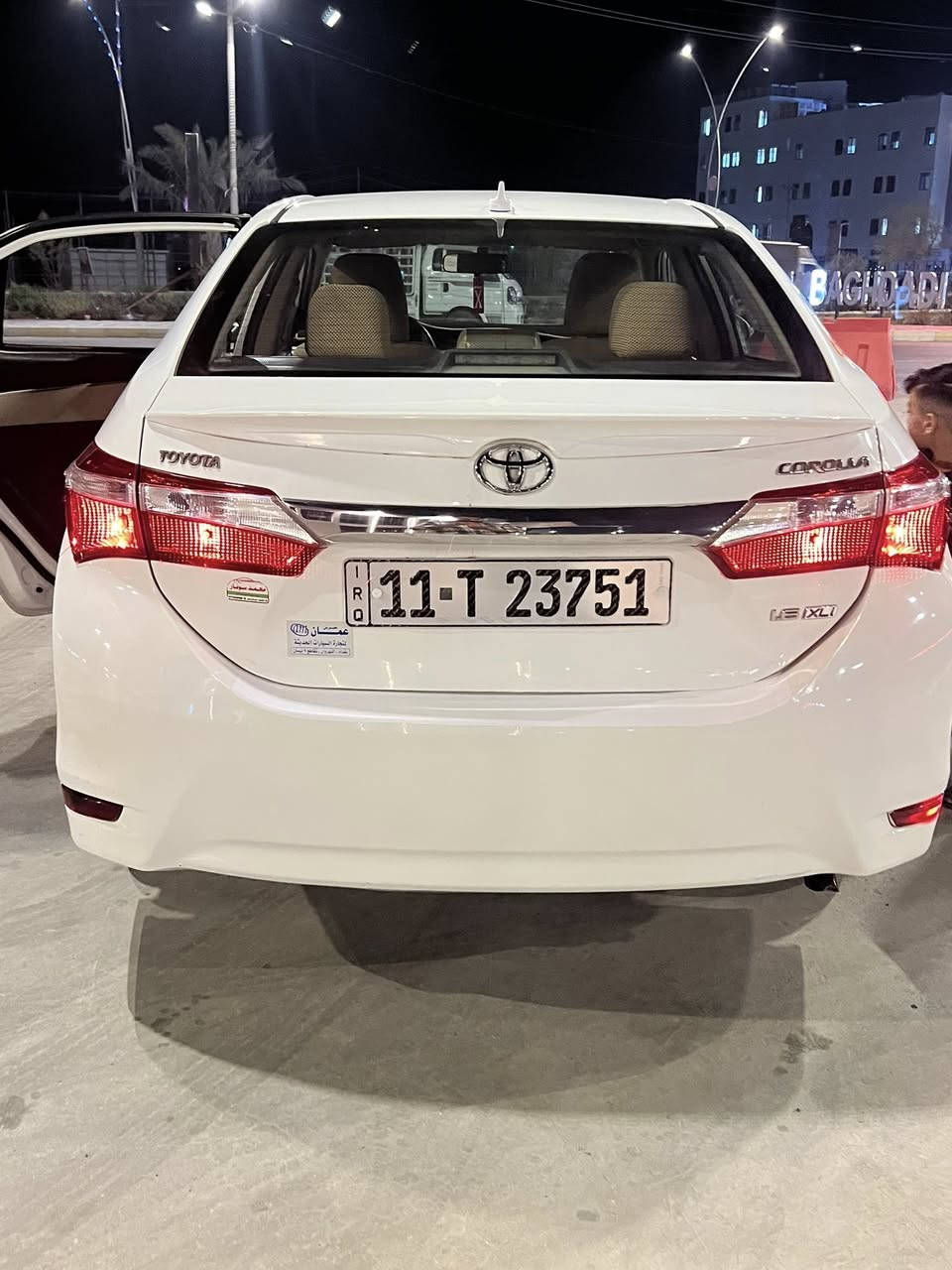 السلام عليكم كورلا موديل 2015 الشركه العامه للبيع أو مراوس حسب القناعه السعر 135 مكان السياره كوت  واسط شارع النسيج سياره كفاله من الضربه فقط كارتات  ولقماره جانت سيبايه وهاذ ه اثر السيباره تخم تاير جديد حداديه امامي خلفي جديد رقم بغداد بسمي مداور ثاني يوم 
***********ابو كيان 
***********
