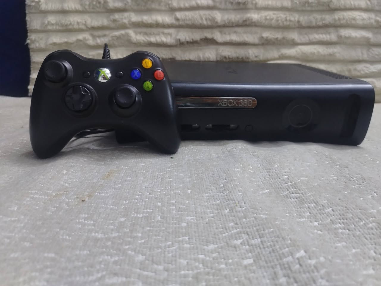 السلام عليكم اكس بوكس 360 فات بي 28 لعبه كلهن حربيات
السعر 120 بي مجال بسيط 
العنوان بغداد مدينة الصدر 
رقم الهاتف ***********
