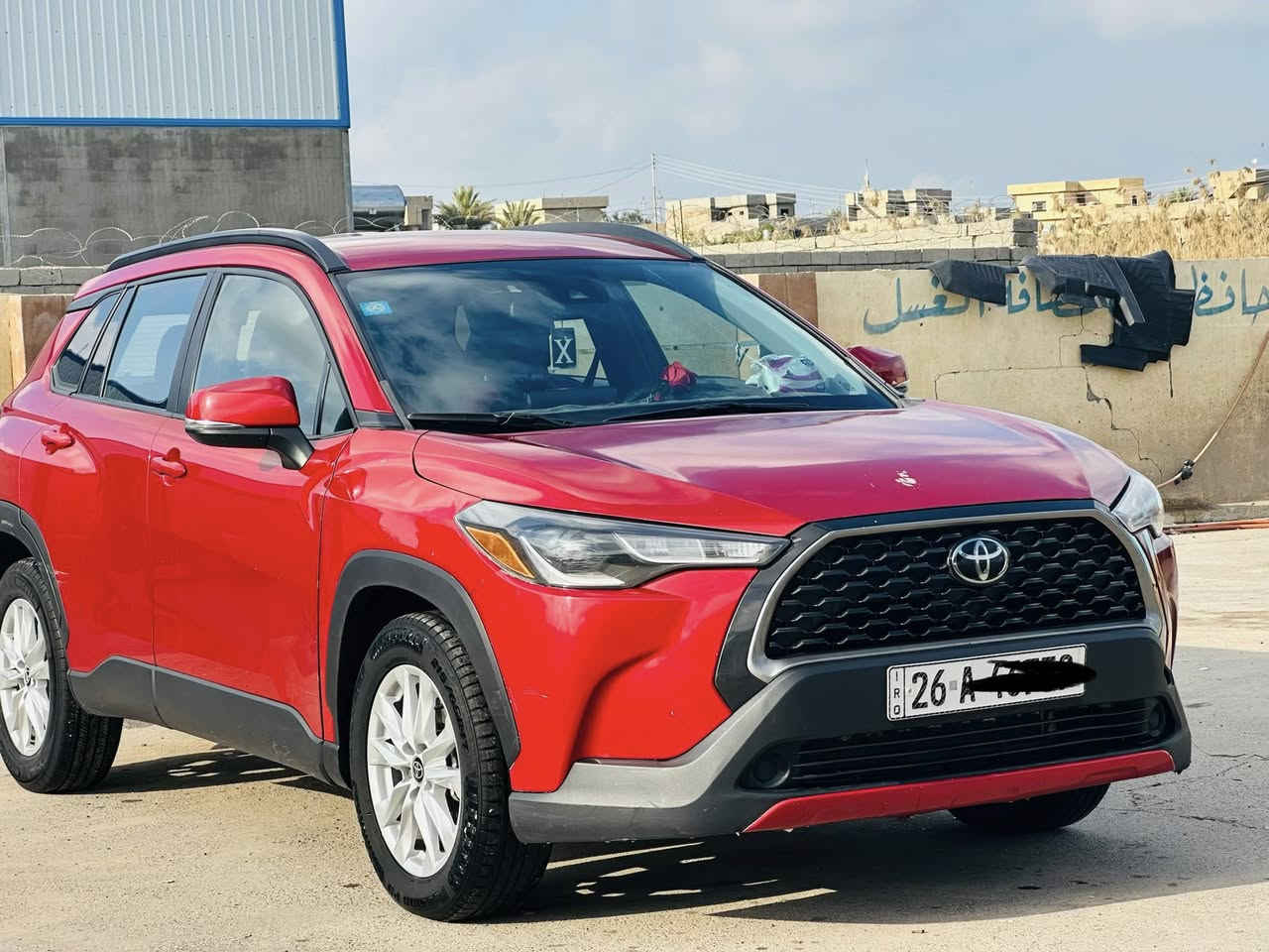 السلام عليكم

� للبيع: Toyota Corolla Cross 2023 LE

سيارة نظيفة جداً بحالة ممتازة، استخدام شخصي ، الضرر مذكور  (قابل للفحص)

• محرك 2.0 لتر، 4 سلندر

• ناقل حركة أوتوماتيك CVT

• دفع أمامي 

    • اقتصادية بالوقود   

• شاشة وسطية 8 إنج + نظام صوتي

• نظام دخول ذكي وتشغيل بصمة

• كاميرا خلفية + حساسات

• أنظمة أمان:

• تنبيه مغادرة المسار

• نظام الحفاظ على المسار

• رادار + تنبيه النقطة العمياء  

• مرايا كهربائية مع تسخين

• جنوط + تصميم SUV عملي ومرتفع عن الأرض

• واسعة ومريحة (5 ركاب)

• اقتصادية جداً بالبزين

• ارتفاع مناسب للطرق

• اعتمادية تويوتا المعروفة

ماشية 82الف ميل

💰 السعر: ( 185 وبيها مجال)

📞 للتواصل: ‭٠٧٨٢ ٢٤٨ ٢٧٢٧
