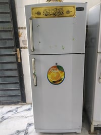 ثلاجه للبيع 07812561664