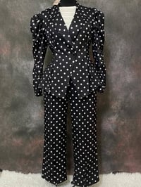 طقم كلاسيكي • كيلوت واسع • قياس XL