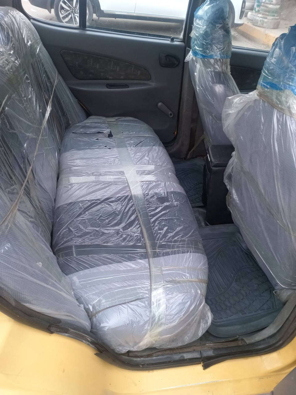 السلام عليكم ورحمة الله وبركاته
سياره طيبه 2015 للبيع رقمها بغداد مشروع وطني تبريد شغال صدر جديد مابيها اي ضربه قويه المحرك خيط تبخير السعر 35 ورقه وبيها مجال مكاني بغداد الطوبجي

***********
