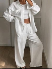 مقاس ميديم • ملابس