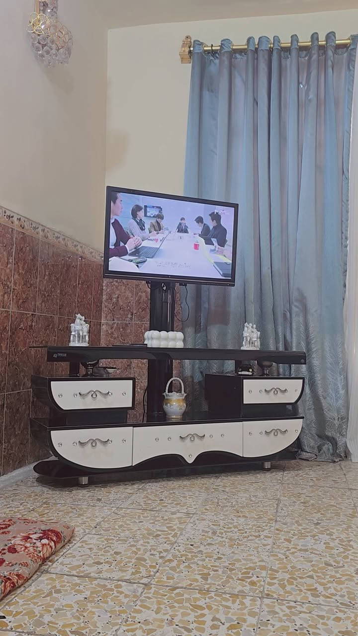 اريد ابيع هاذ لميز نضافته ٩٩%اخذته قبل شهرين واريد اشيل بيت اصغر ماعندي مكان السعر ١٨٠ الف وبي مجال شي قليل


**إذا كنت صاحب هذا الإعلان وتريد حذفه لأي سبب، رجاءا أرسل رسالة إلى الدعم الفني**
