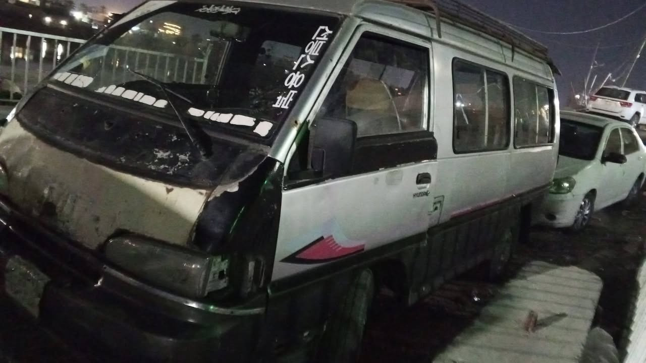 سلام عليكم هونداي للبيع السعر ٢٥ سيارة جاهزه كبل للشارع بيه مكينه ستاركس سوبر تبخر كير اكسل شواصي كفاله رقم الماني باتري جديد هاذه رقمي *********** مكاني بغداد
