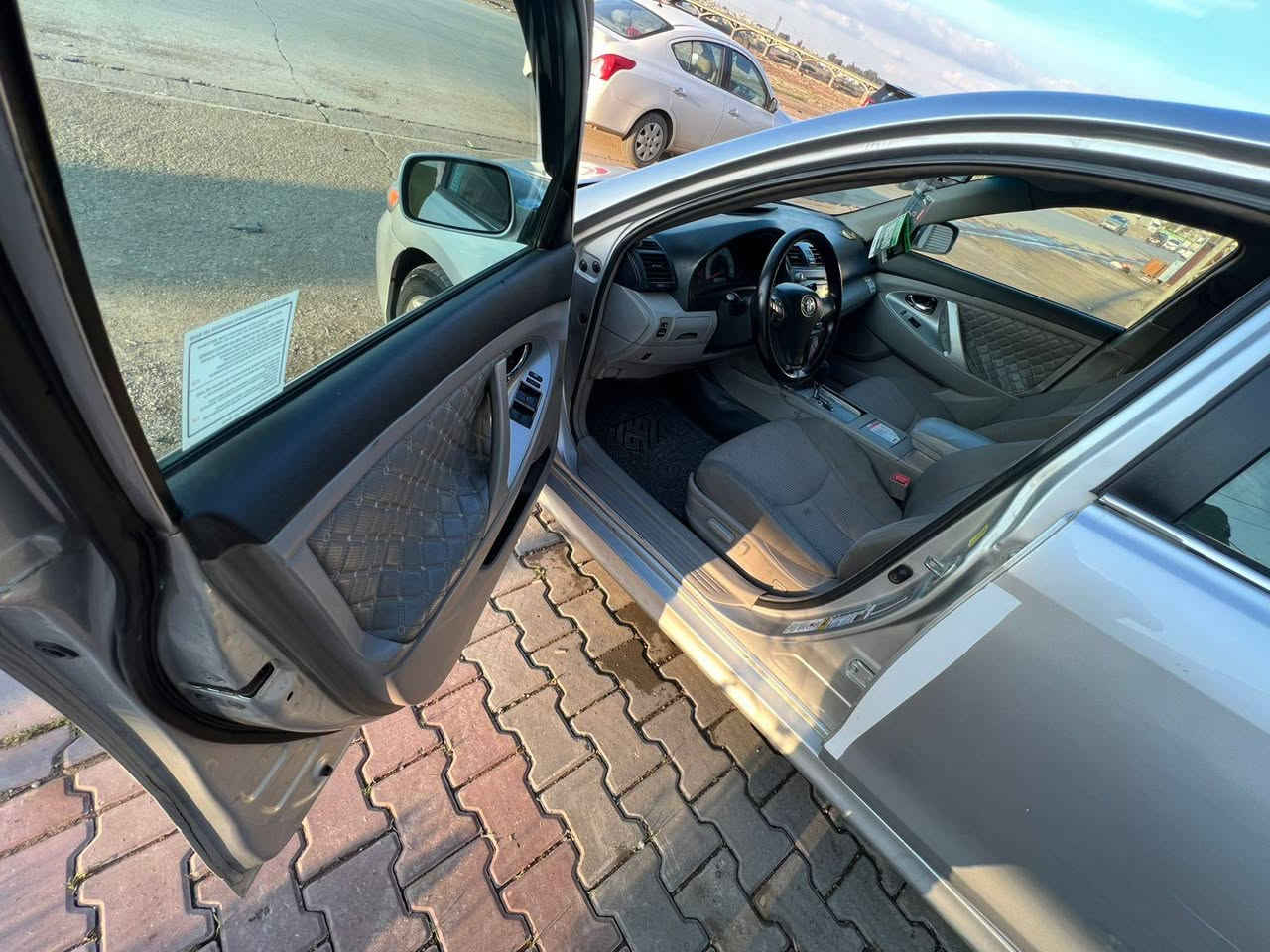 سياره كاميري موديل 2009 ثلاث قطع  صبغ سياره بسمنه شرط تحويل صدر امامي وره جديد سنويه جديد. رقم جديد 4تايرات جديد كشن كهربائي سعر 93وبي مجال عيوان كركوك رقم مبايل *********** كركوك, العراق
