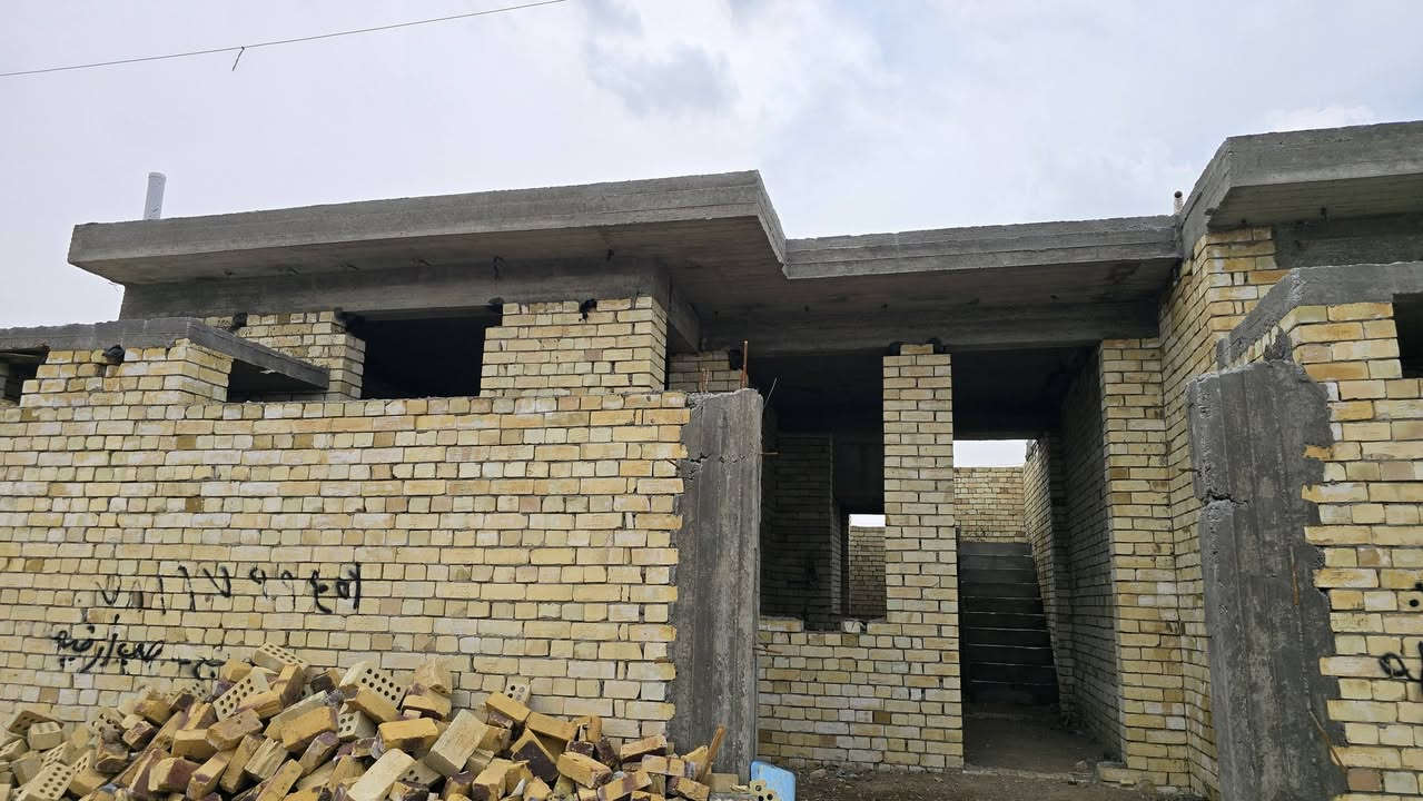 سلام عليكم هياكل عدد ثنين مساحت الواحد ١٠٠ متر ركن علا شارعين بنيان درجه اولى طابوك جمهوري صب كونكريت 
العنوان القاسم شارع الحولي مجمع الزهراء السكني طابو زراعي سند ٢٥ الاستفسار 
***********
***********
