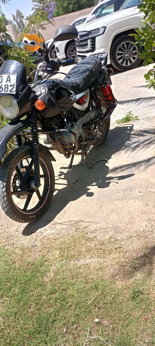 دراجه بوكسر 2020 امجفته مره وحده وكاله امرقم تحويل ثاني يوم سعر  1500 بيها مجال شراي اتصل برقم***********
