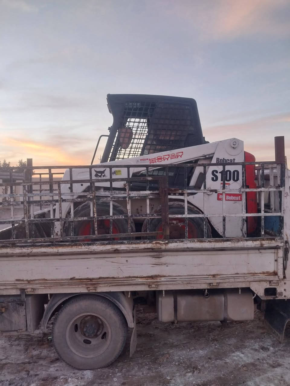 سلام عليكم من رخصت مدير لكروب شفل حجم ميه بوبكات موديل دعش جاهز ويه كيلتين شقال شرط لعنوان بقداد بسمايه تلفون ***********
