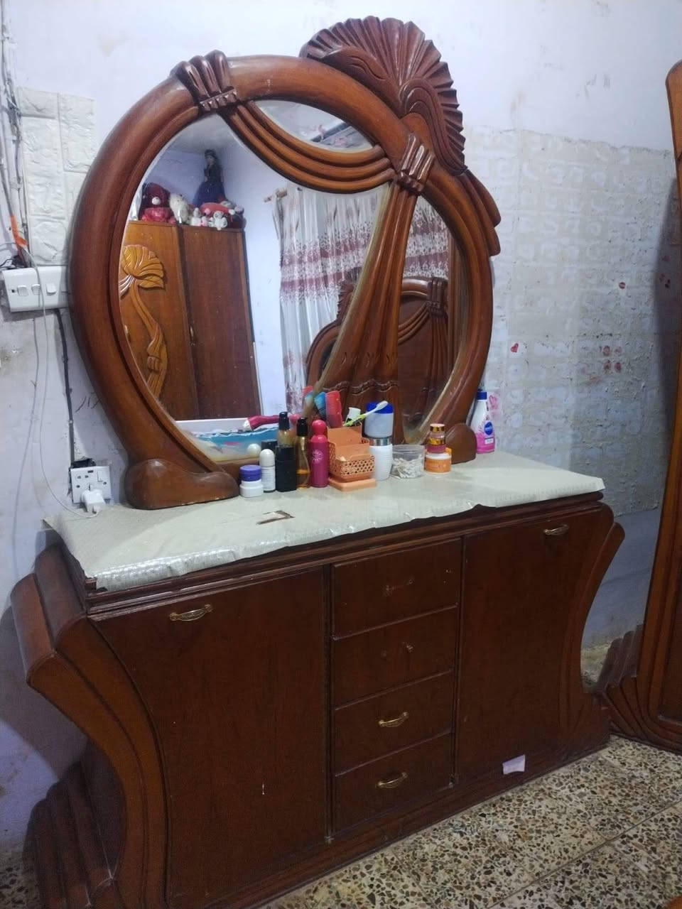 #للبيع غرفه استعمالها نضيف نجاره عراقي 
#بيع_مستعجل 450 
وبيها مجال
#مكان سماوه حي شهداء 
#ارفعولي_المنشور❤️


**إذا كنت صاحب هذا الإعلان وتريد حذفه لأي سبب، رجاءا أرسل رسالة إلى الدعم الفني**