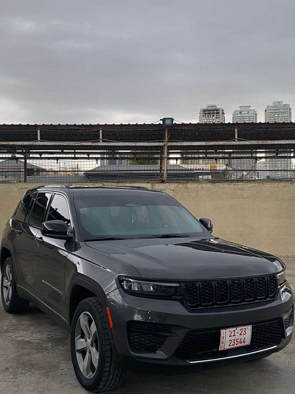 جيب لاريدو به سمه 
4x4
محرك  v6
شاش رادر 
كاميري360
5راكاب قصير 
شركه هارلم امريكه 
جاملغ سايق صوباغ بدون دوخال 
ماشي 10الف 
كاتي مامكسور باقي رقم سلماني اربيل 
عنوان سلماني 
رقم واتساب *********** السليمانية, العراق
