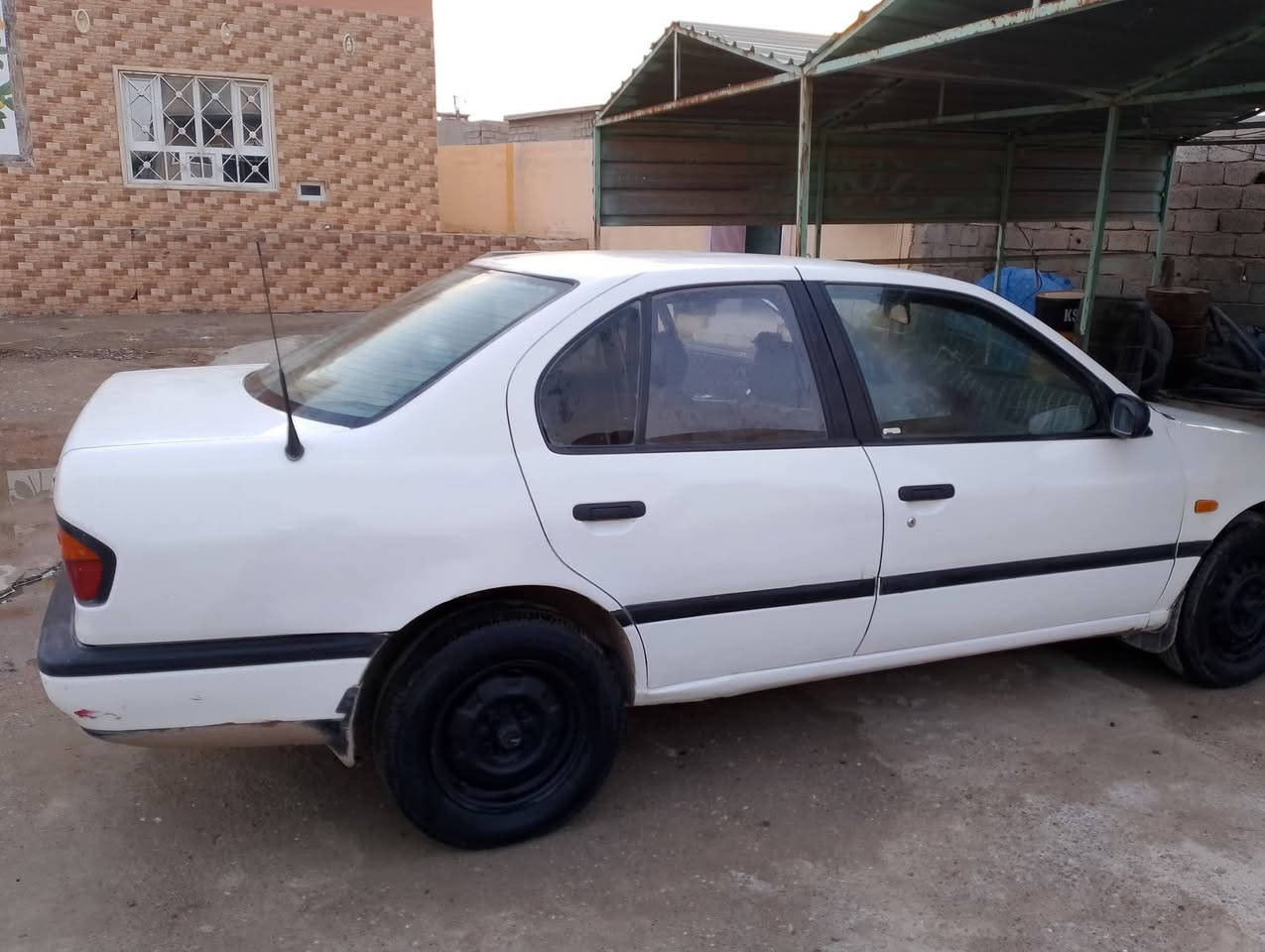 برايمر صلاح الدين ألماني سنويه لل28 بيها صبغ قليل حيل مكانات بدون معجون سياره كاعده حيل سياره جاهزه ماناقصها كلشي سعرها 35 وبيها مجال قليل . مكان تكريت .شرط التحويل ***********
