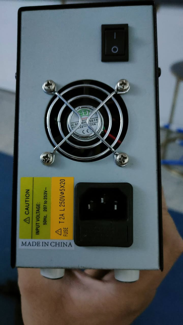 30 فولط ، 5 امبير


**إذا كنت صاحب هذا الإعلان وتريد حذفه لأي سبب، رجاءا أرسل رسالة إلى الدعم الفني**