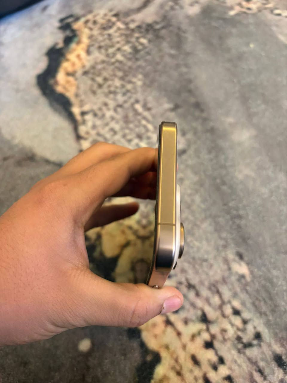 السلام عليكم
ايفون 16 برو ماكس نسخة شرق اوسط

سنتين ضمان ABM وبعده بلضمان

100% بطارية 

100% نضافة الجهاز

256 الذاكرة 

السعر 1500 وبي مجال 

*********** الموقع بغداد تواصل واتساب
