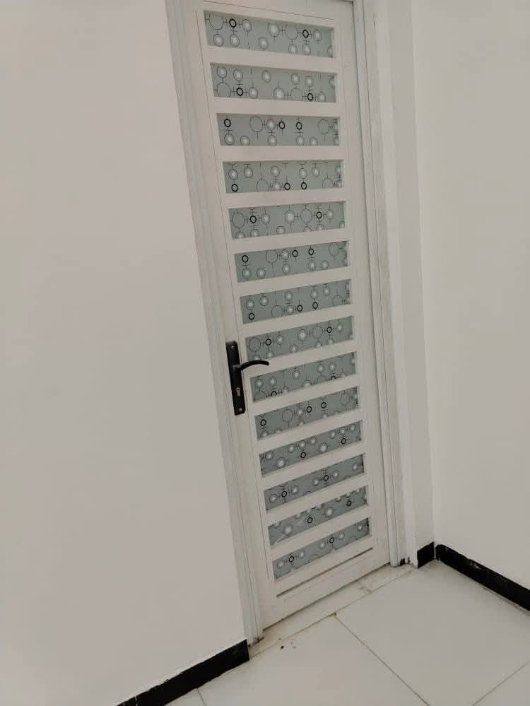 السلام عليكم ابيوت عدد ٣ مساحه كل واحد. 80 متر طابو صرف
مكانهن الناصريه حي شهداء شارع النص 
بناء جديد جاهز للأخير 
يحتوي على ٤ غرف وصالتين وصحيات واستقبال ومطبخ 
البيع حاضر فقط لافترا ولا اقساط 
خدمات كامله ش@-


**إذا كنت صاحب هذا الإعلان وتريد حذفه لأي سبب، رجاءا أرسل رسالة إلى الدعم الفني**