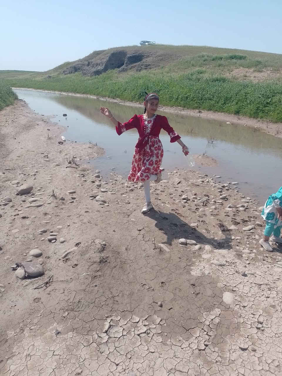 سلام عليكم مازدا 929 البيع السيارة جاهزة رقم نينوة صدامي سنوية خضرة السعر 15 وبيهة مجال ***********
