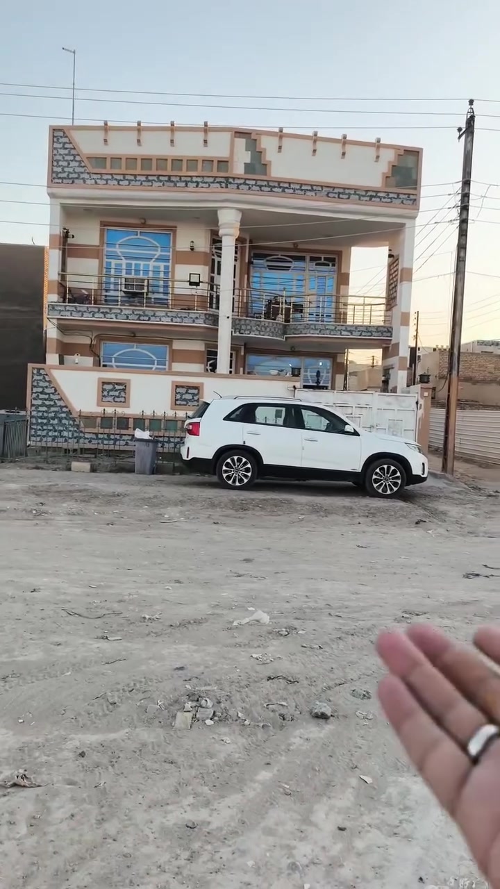 ​🏠 دار حديث للبيع في سبع البور 🌟
بيت العمر بموقع مميز وبناء حديث جاهز للسكن!
​📍 الموقع: بغداد - سبع البور - الـ 12 الصغيرة (على شارع حاتم الطائي مباشرة 🛣️).
​📐 المساحة: 187 متر.
​🏗️ البناء: حديث وعصري.
​📌 يحتوي على:
استقبال + مطبخ + (4) غرف نوم + صحيات (داخلية وخارجية).
​📱 للاستفسار (خاص أو واتساب): ***********

