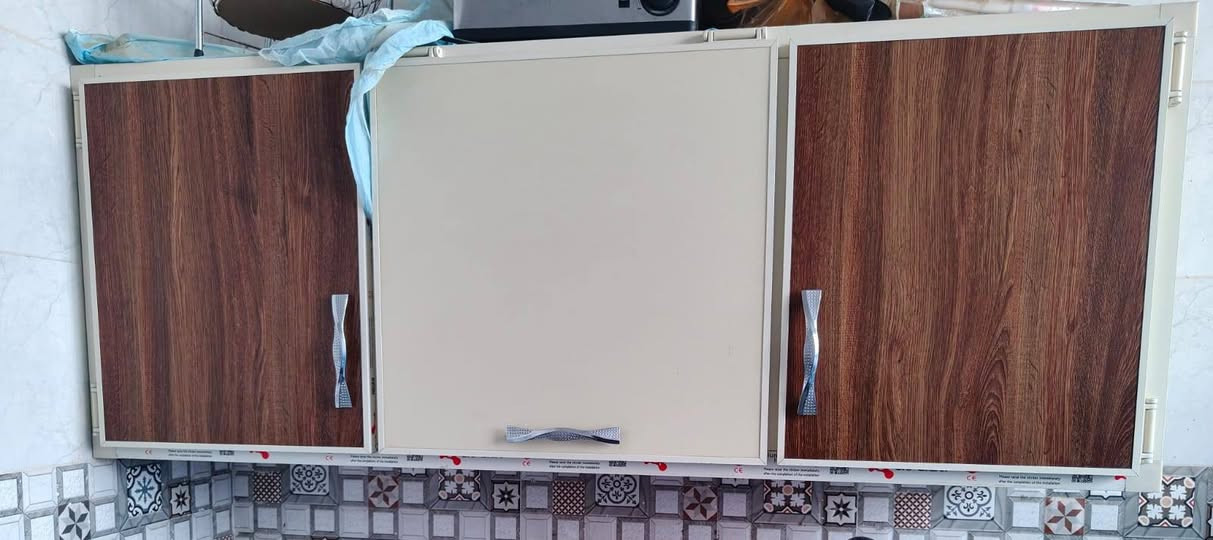 غرفة تركي درجة اولى جديده
السعر 
500 
كاونتر تسكام جديد مابي اي ضرر
السعر 200
ثلاجه بيه ليك السعر 50
بوفية جديدة وقوية تركي السعر 100
العنوان البوبيات 
‏‪***********‬‏
