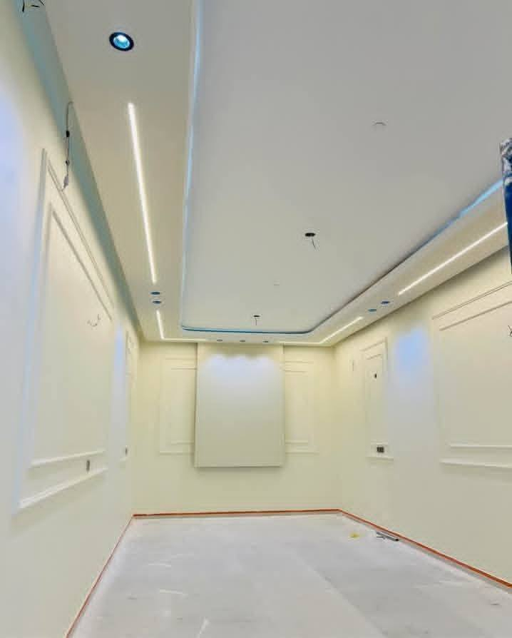 السلام عليكم      أدمن لا تقصرخويه
صباغ اشتغل داخل      
وخارج أنواع الصبغ 
والتصليح بسعار مناسبة 
شغل كلش حلو ومرتب 
***********
الرقم الاستفسار خاص:🌺 
الصباغ أحمد الساعدي 
السكن العبيدي    (  واتساب مفتوح
