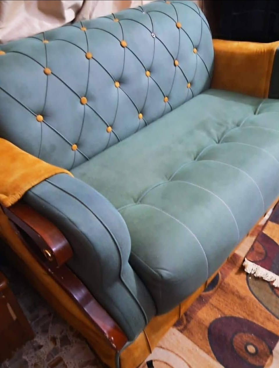 السلام عليكم تخم 10مقاعد نظيف السعر 350وبي مجال بسيط الاتصال على ***********
