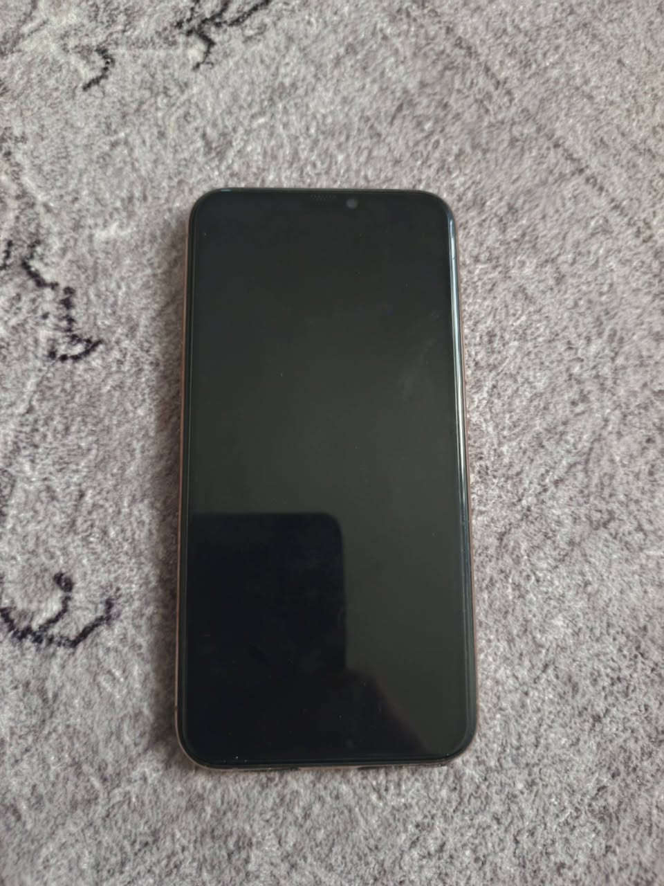 سلام عليكم أيفون 11برو ذكرة 512 جهاز وتر ***********
